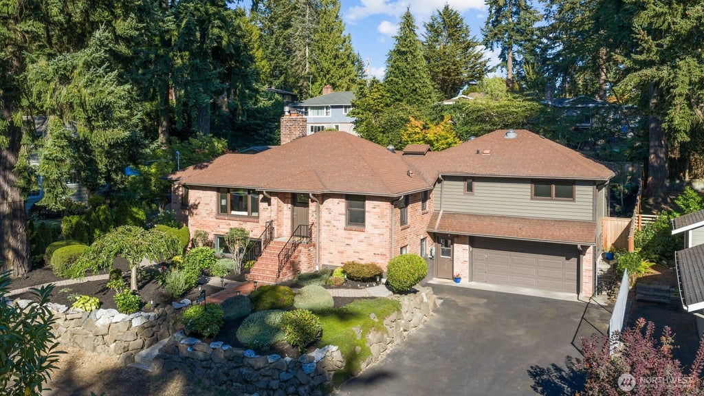 Photo of 15108 24th Avenue SW, Burien, WA 98166 (MLS # 2573615)