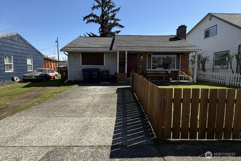 Photo of 7415 S Lawrence Street, Tacoma, WA 98409 (MLS # 2502028)