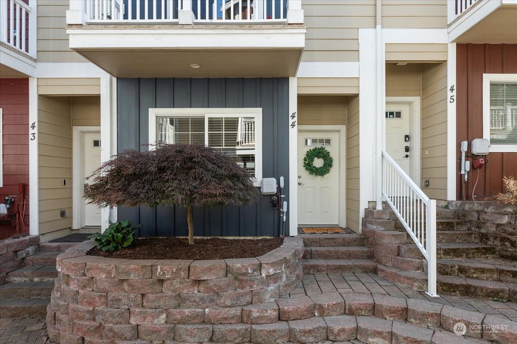 Photo of 4803 215th Lane SW #44, Mountlake Terrace, WA 98043 (MLS # 2286573)