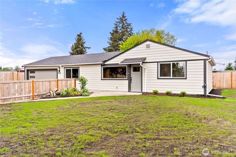 Photo of 10621 Cronins Drive SW, Lakewood, WA 98499 (MLS # 2520286)