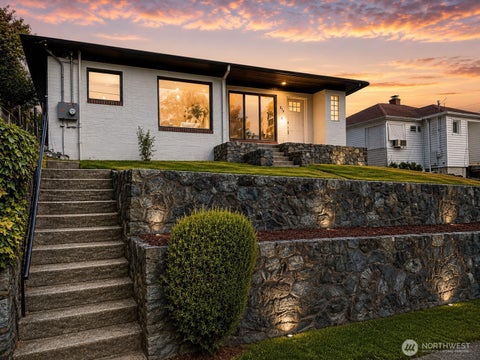 Photo of 314 Bryan Avenue, Bremerton, WA 98312 (MLS # 2555608)