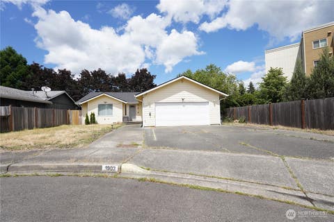 Photo of 1903 O Court SE, Auburn, WA 98002 (MLS # 2537067)