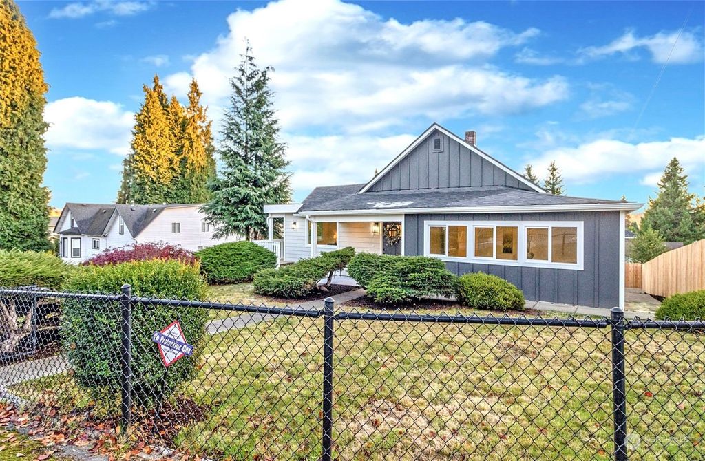 Photo of 11704 20th Street NE, Lake Stevens, WA 98258 (MLS # 2015985)