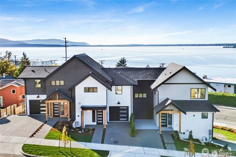 Photo of 502 12th Street, Bellingham, WA 98225 (MLS # 2429253)