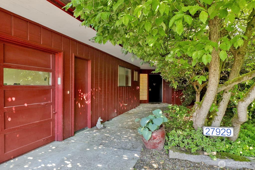 Photo of 7605 279th Place NW, Stanwood, WA 98292 (MLS # 2540226)