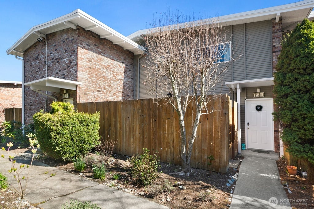 Photo of 12242 SE 59th Street #123, Bellevue, WA 98006 (MLS # 2586863)