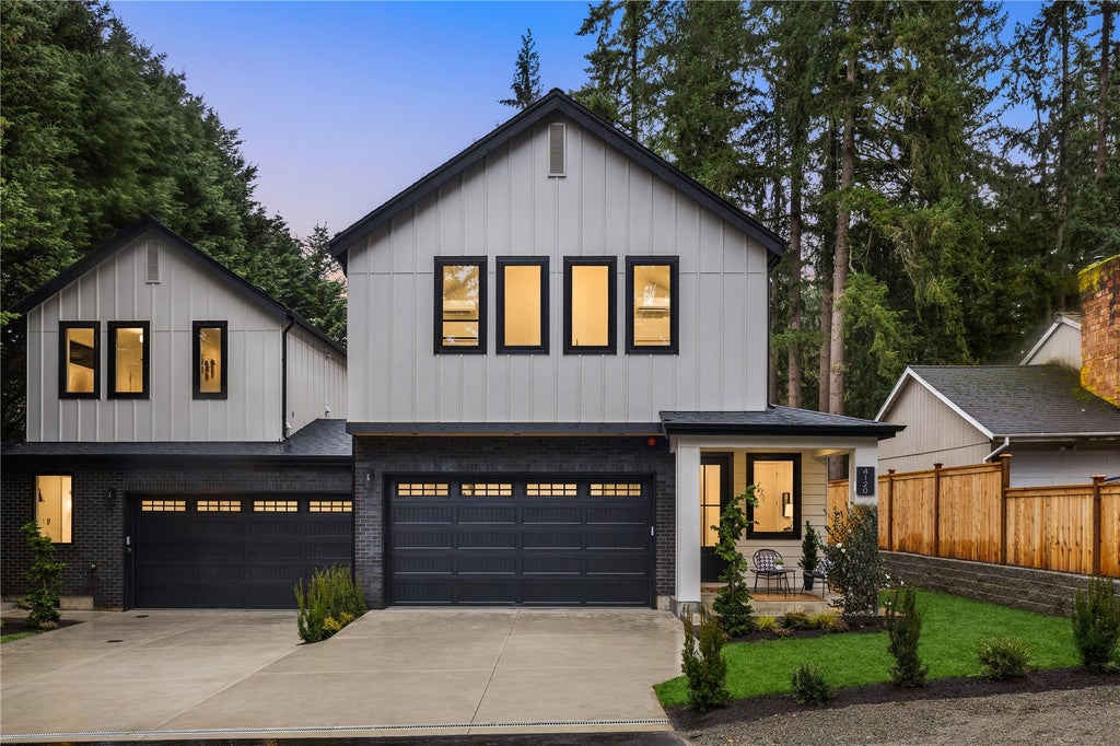 Photo of 4120 161st Avenue SE, Issaquah, WA 98006 (MLS # 2590601)