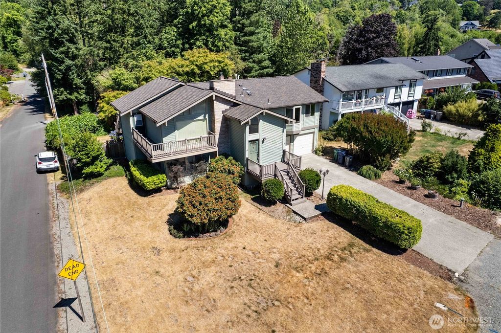 Photo of 30202 30th Ave SW Ave, Federal Way, WA 98023 (MLS # 2409767)