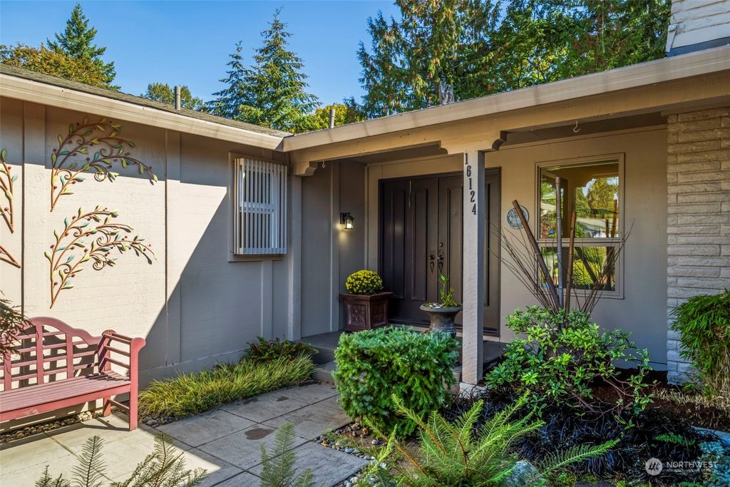 Photo of 16124 133rd Place SE, Renton, WA 98058 (MLS # 2243604)