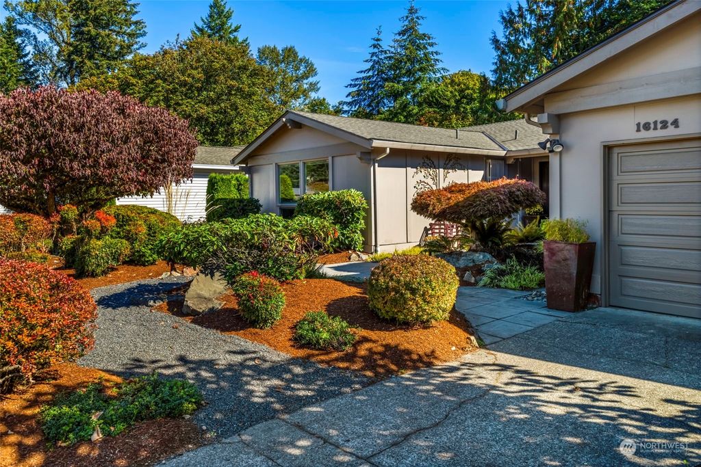 Photo of 16124 133rd Place SE, Renton, WA 98058 (MLS # 2243604)