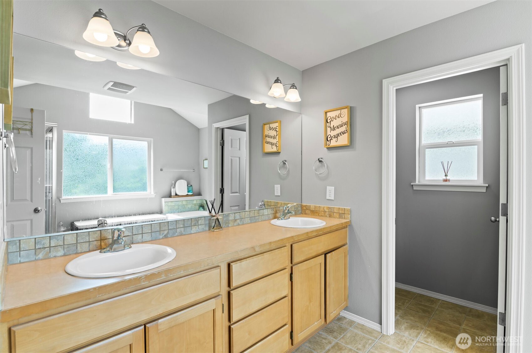 Lynnwood, Washington 98087, United States, 4 Bedrooms Bedrooms, ,3 BathroomsBathrooms,Residential,Active,143394