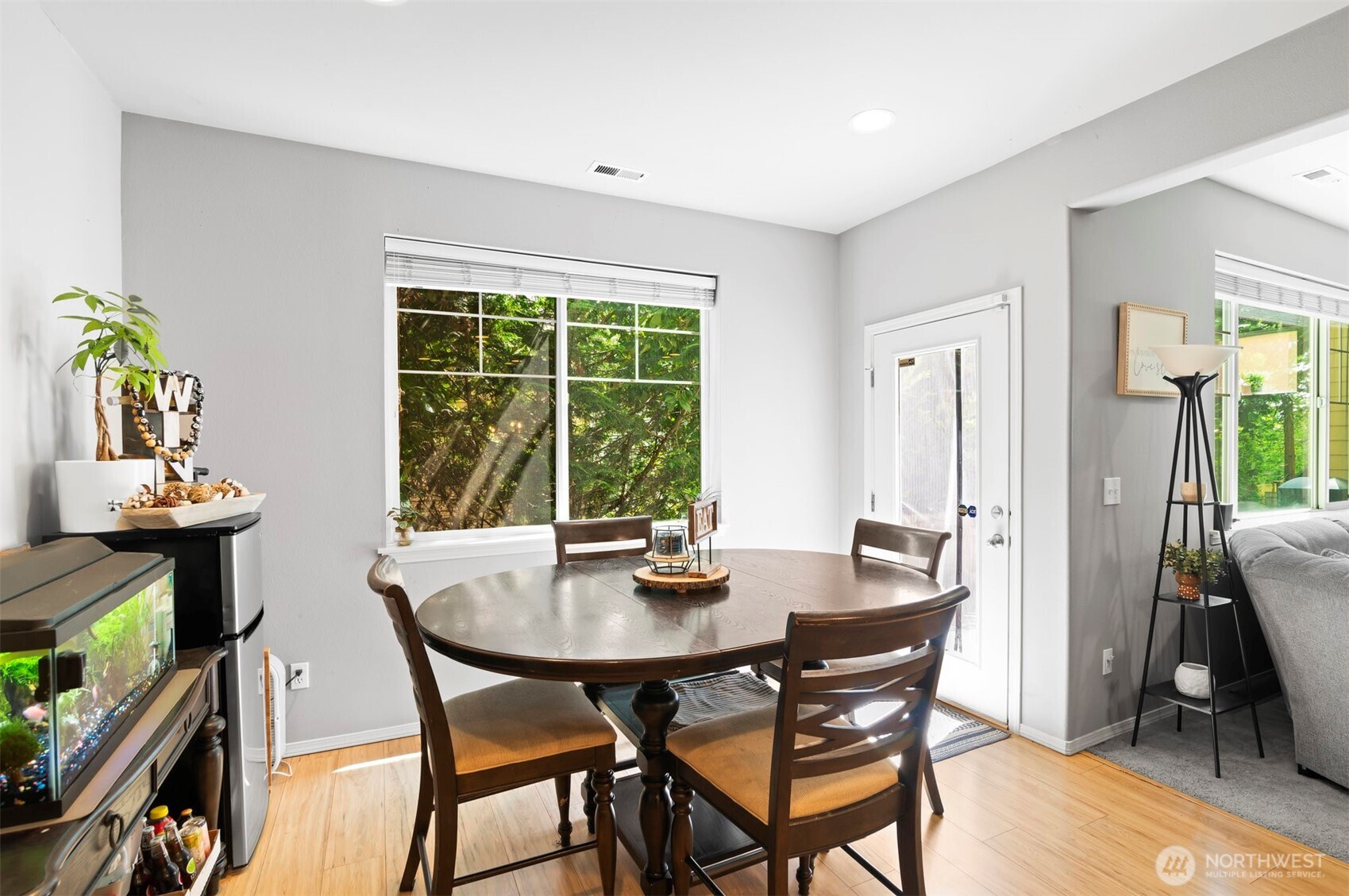 Lynnwood, Washington 98087, United States, 4 Bedrooms Bedrooms, ,3 BathroomsBathrooms,Residential,Active,143394