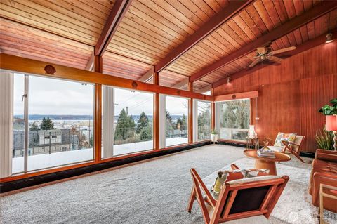 Photo of 3304 Farragut Street, Bremerton, WA 98312 (MLS # 2468200)