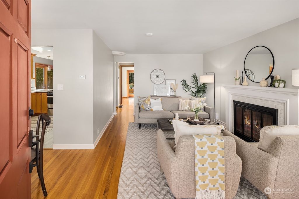 Photo of 5745 NE 61st Street, Seattle, WA 98115 (MLS # 1990956)