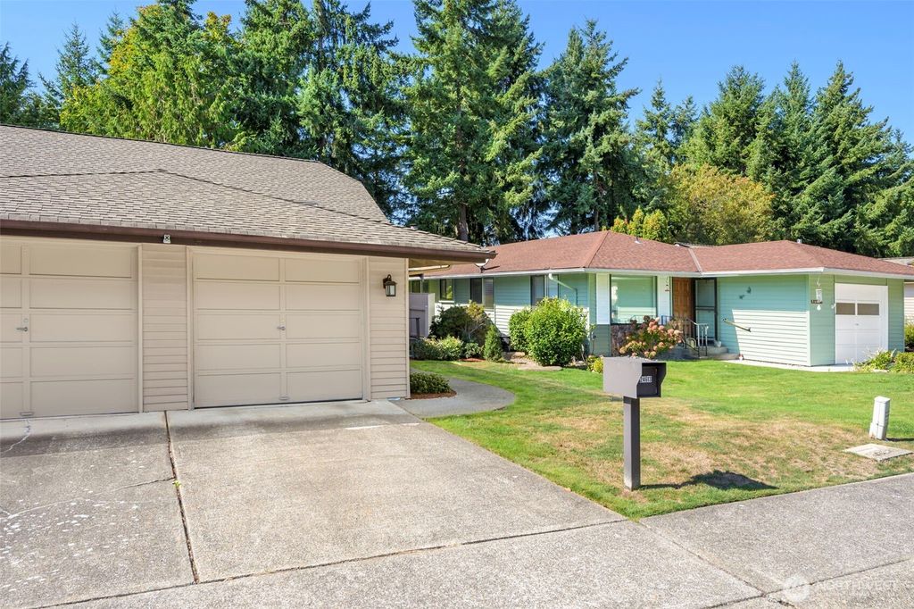 Photo of 24613 13th Avenue S, Des Moines, WA 98198 (MLS # 2434246)