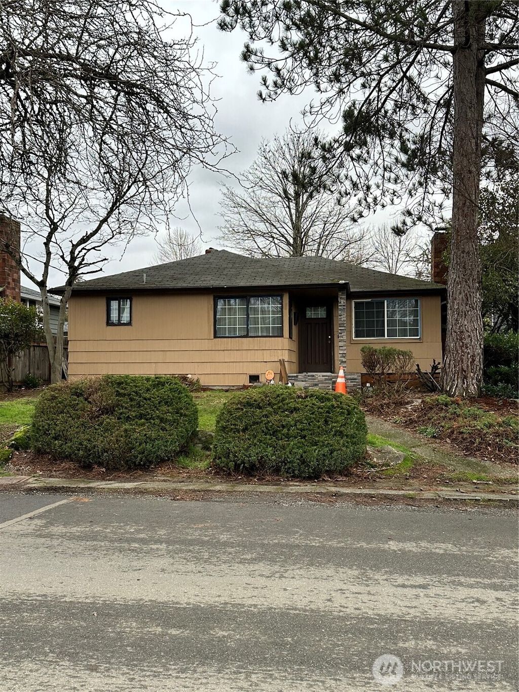 Photo of 8444 54th Avenue S, Seattle, WA 98118 (MLS # 2467431)