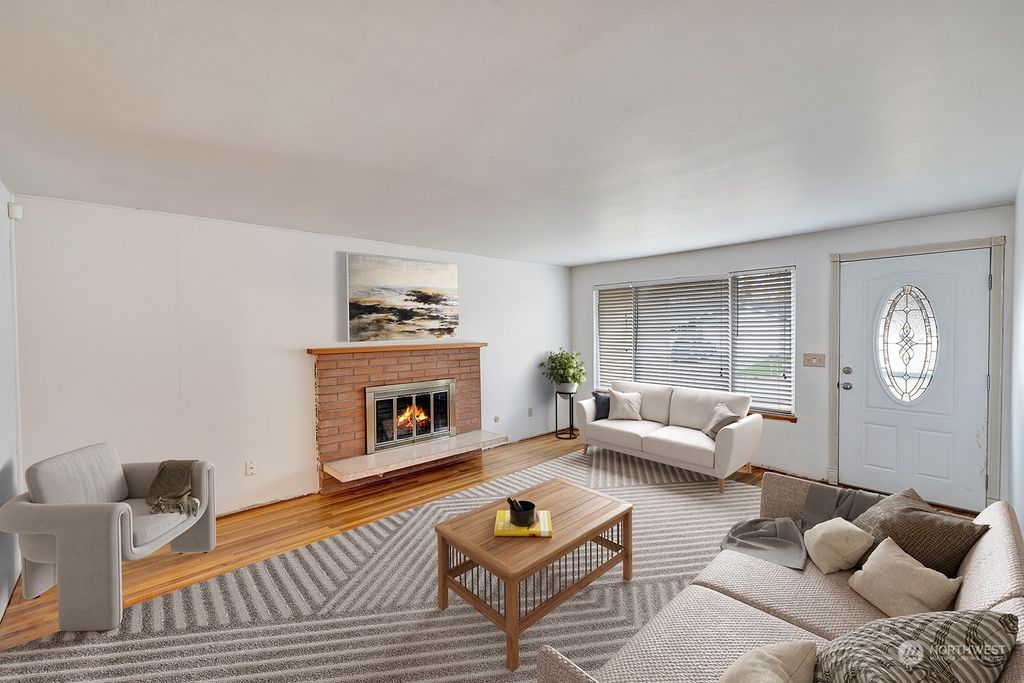 Photo of 4111 S 288th Place, Auburn, WA 98001 (MLS # 2012932)