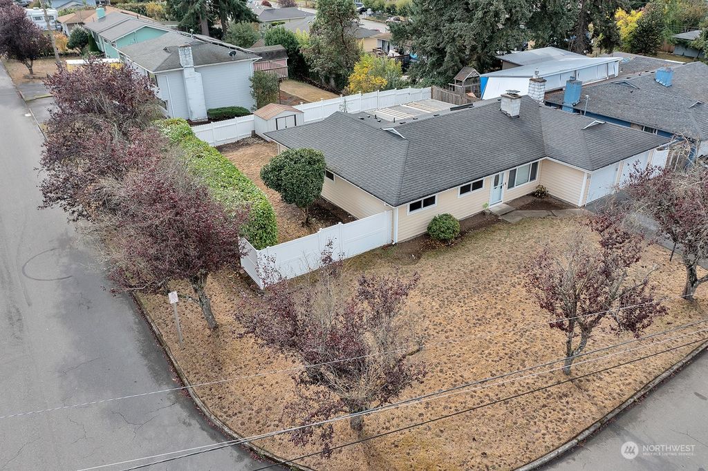 Photo of 4111 S 288th Place, Auburn, WA 98001 (MLS # 2012932)