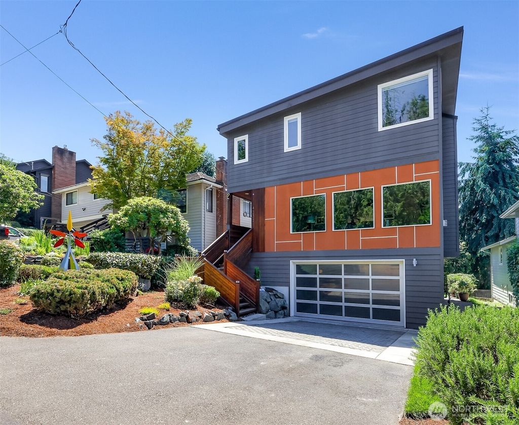 Photo of 4333 SW Trenton Street, Seattle, WA 98136 (MLS # 2355271)