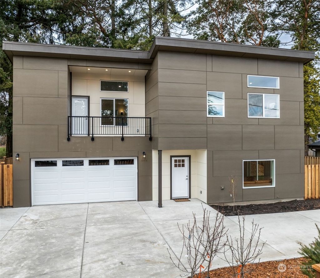 Photo of 308 SW 128th Street, Burien, WA 98146 (MLS # 2331454)