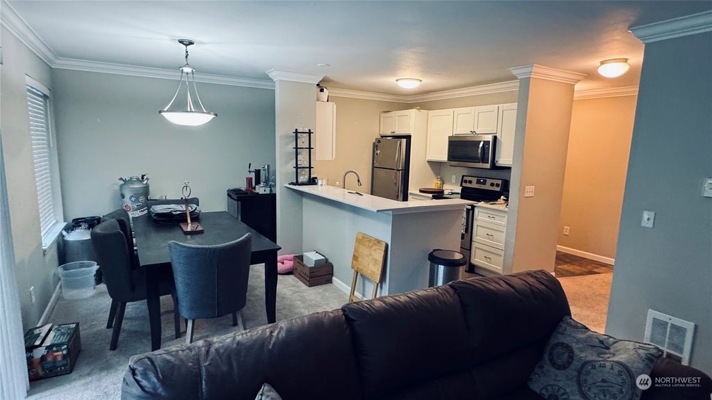 Photo of 31500 33rd PL SW Pl #A101, Federal Way, WA 98023 (MLS # 2329539)