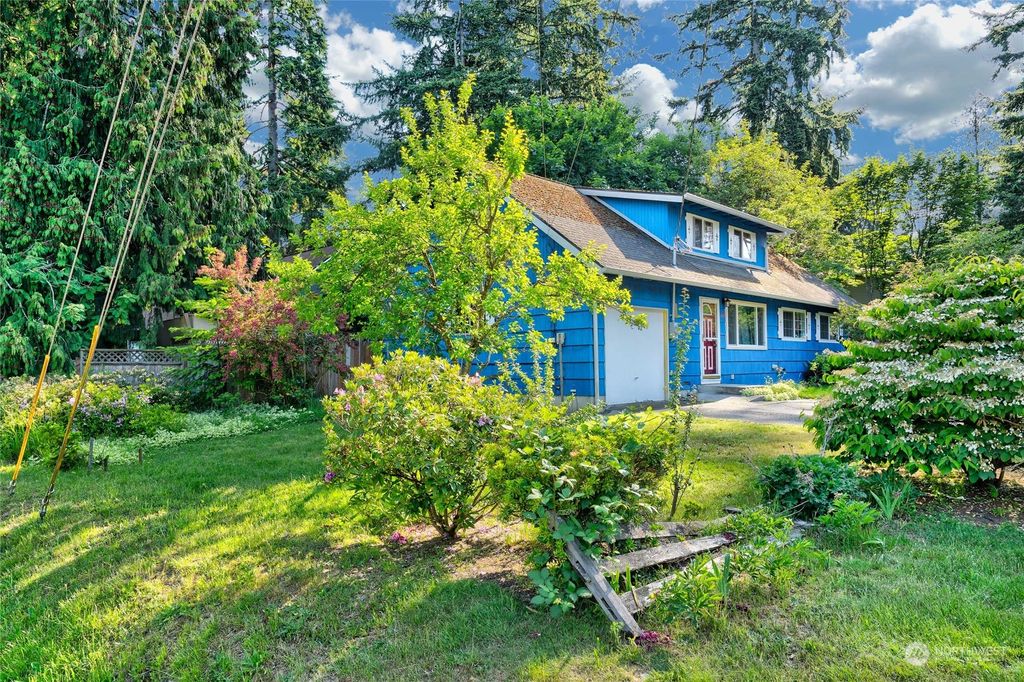 Photo of 359 NE 195th Street, Shoreline, WA 98155 (MLS # 2140793)