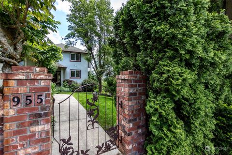 A home in Camano Island