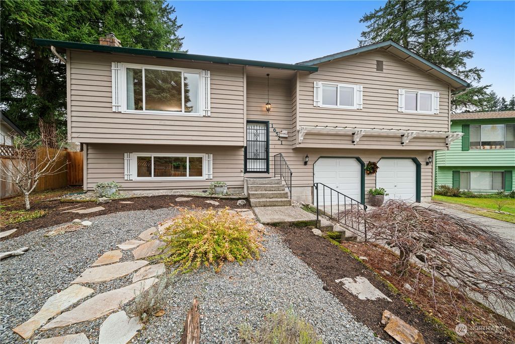 Photo of 16521 26th Avenue SE, Bothell, WA 98012 (MLS # 2181071)