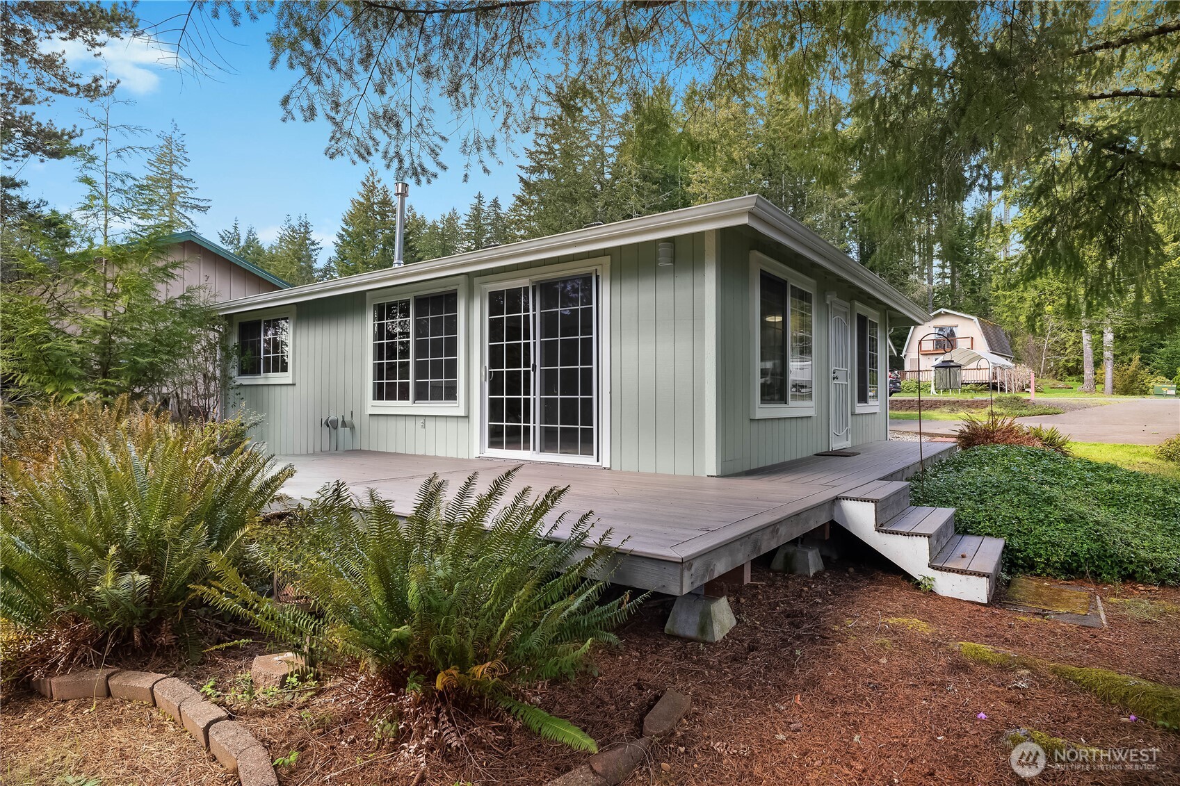 131 N Fairway Drive W