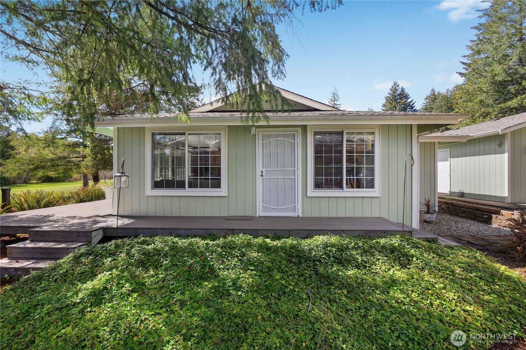 131 N Fairway Drive W