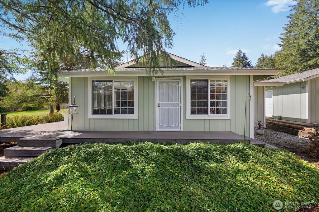 Photo of 131 N Fairway Drive W, Hoodsport, WA 98548 (MLS # 2506084)