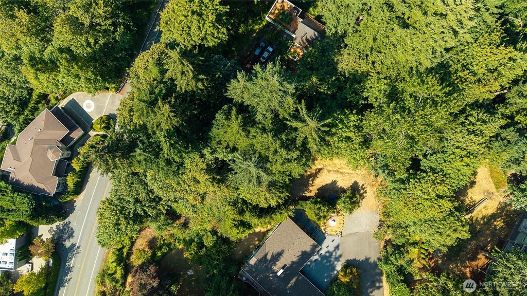 Photo of 20 XX 192nd Avenue SE, Sammamish, WA 98075 (MLS # 2571612)