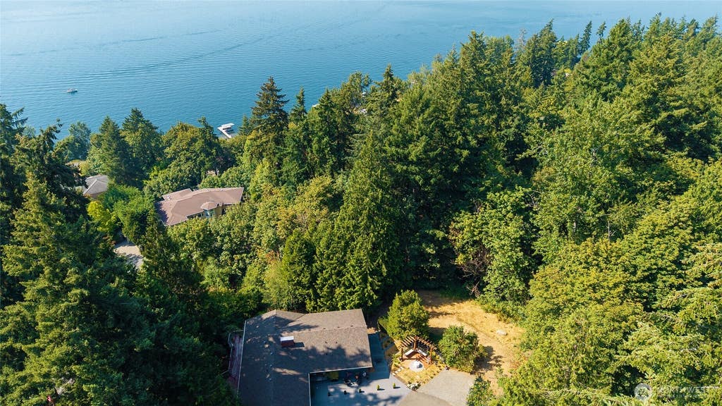 Photo of 20 XX 192nd Avenue SE, Sammamish, WA 98075 (MLS # 2571612)