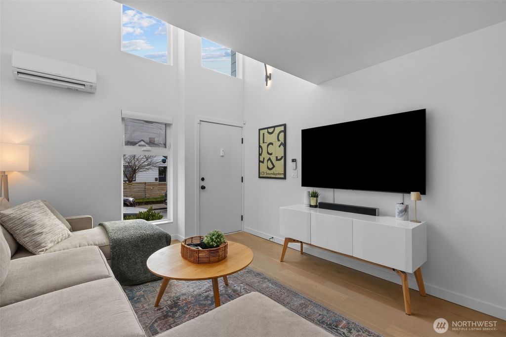 Photo of 806 NW 50th Street #B, Seattle, WA 98107 (MLS # 2484603)