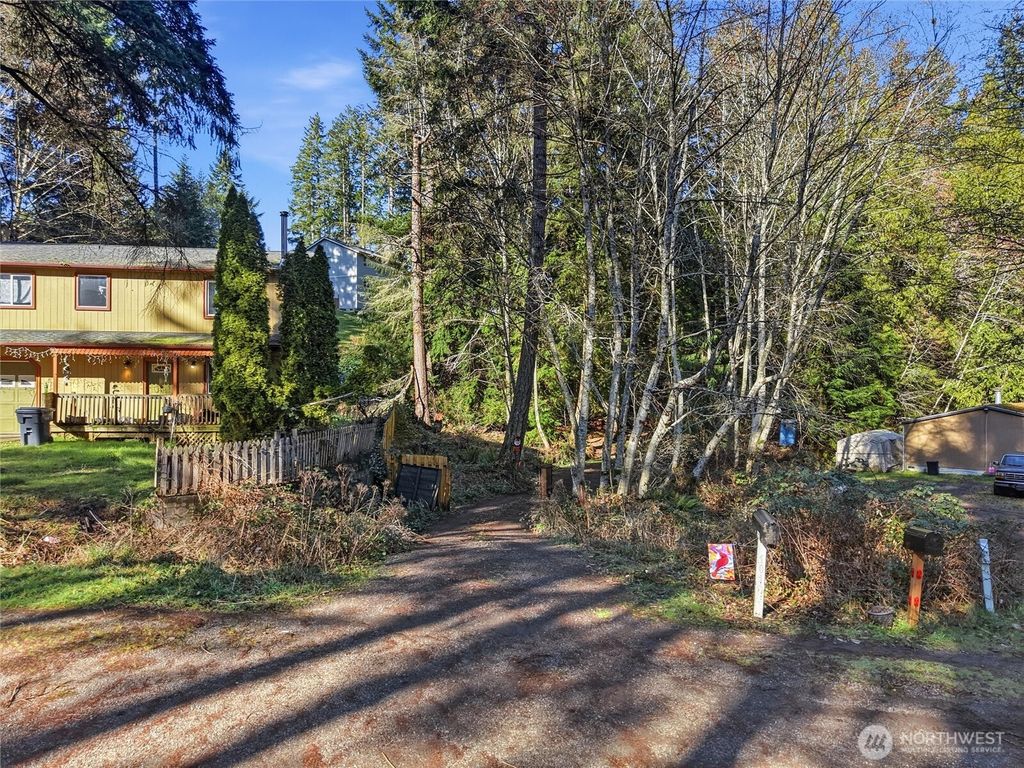 Photo of 101 E Errigal Place, Shelton, WA 98584 (MLS # 2479759)