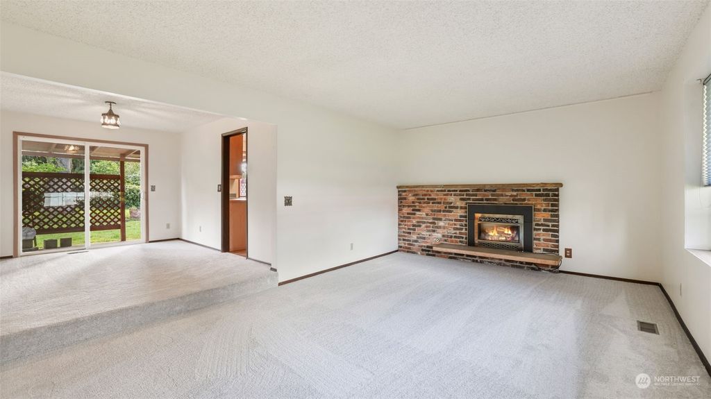 Photo of 14420 143rd Place SE, Renton, WA 98059 (MLS # 2320470)