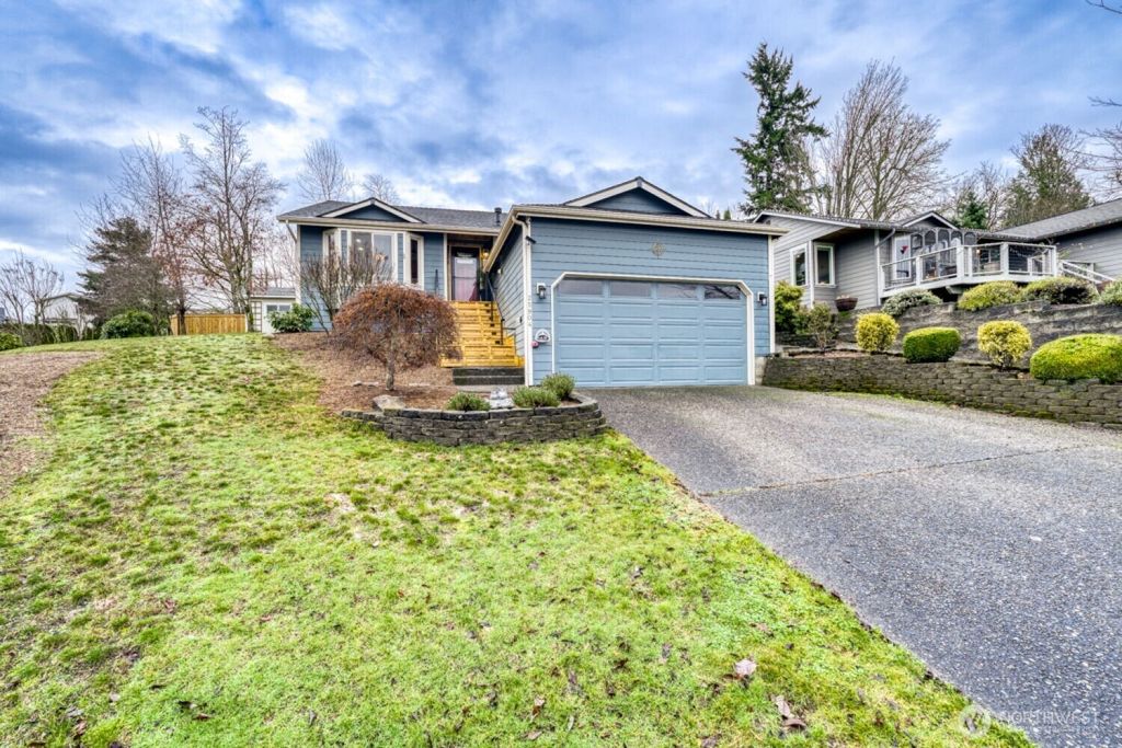 Photo of 25904 202nd Avenue SE, Covington, WA 98042 (MLS # 2461093)