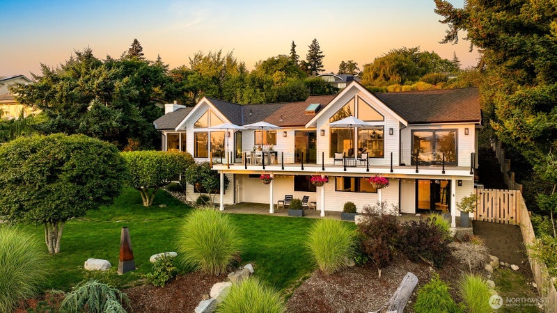 405 Bayside Road