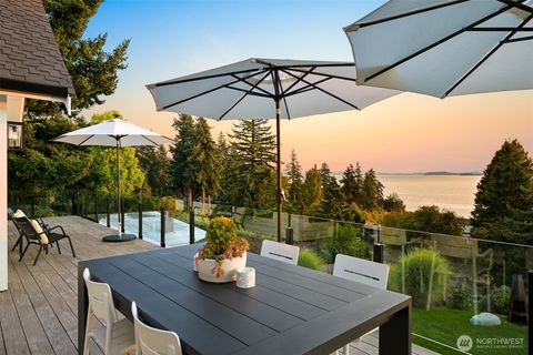 Photo of 405 Bayside Road, Bellingham, WA 98225 (MLS # 2525733)