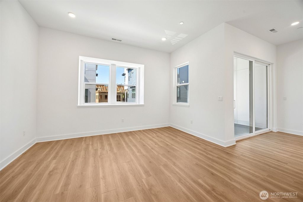 Photo of 18814 99th Court NE #B, Bothell, WA 98011 (MLS # 2410991)