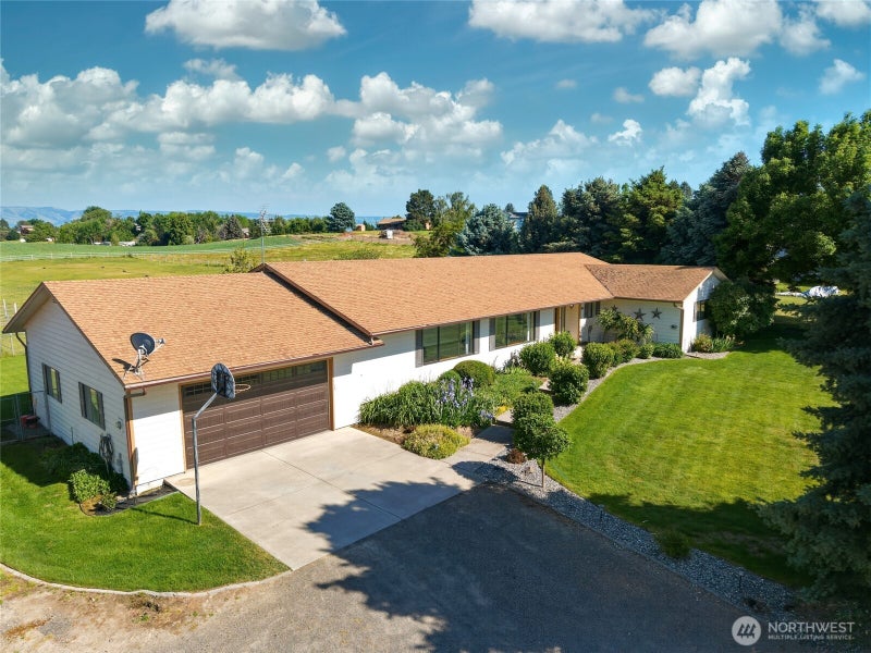 94 Country Way
