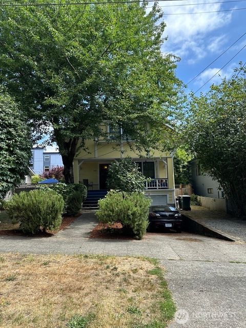 Photo of 3636 Greenwood Avenue N, Seattle, WA 98103 (MLS # 2453074)