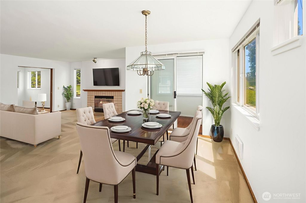 Photo of 1312 S Massachusetts Street #202, Seattle, WA 98144 (MLS # 2392469)