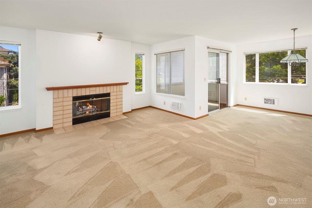 Photo of 1312 S Massachusetts Street #202, Seattle, WA 98144 (MLS # 2392469)