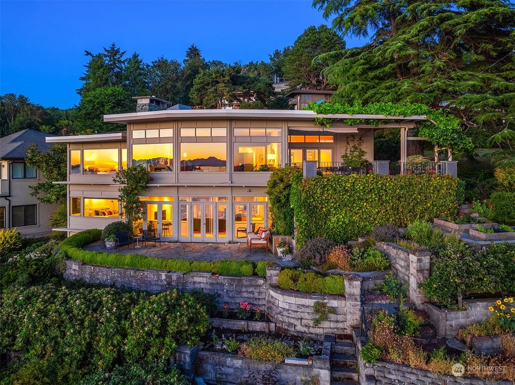 Photo of 2563 Magnolia Boulevard W, Seattle, WA 98199 (MLS # 2273357)