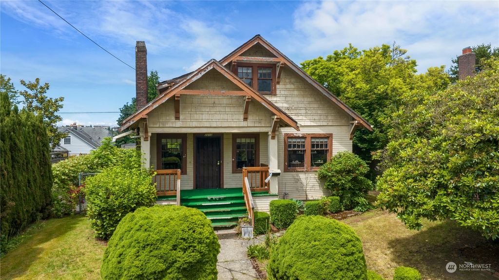 Photo of 2333 S 31st Avenue, Seattle, WA 98144 (MLS # 2253416)