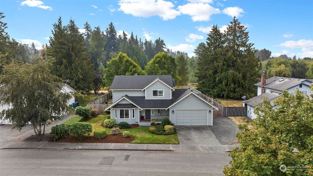 Photo of 7316 73rd St St NE, Marysville, WA 98270 (MLS # 1994388)