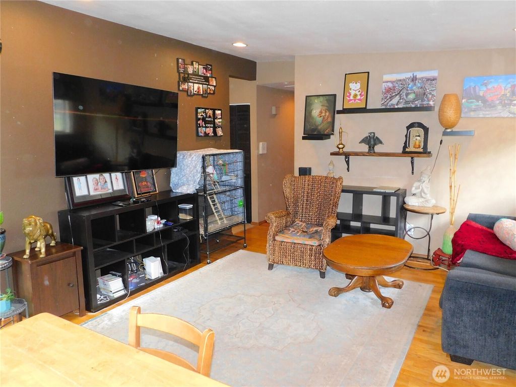 Photo of 30310 6th Avenue S, Federal Way, WA 98003 (MLS # 2423874)