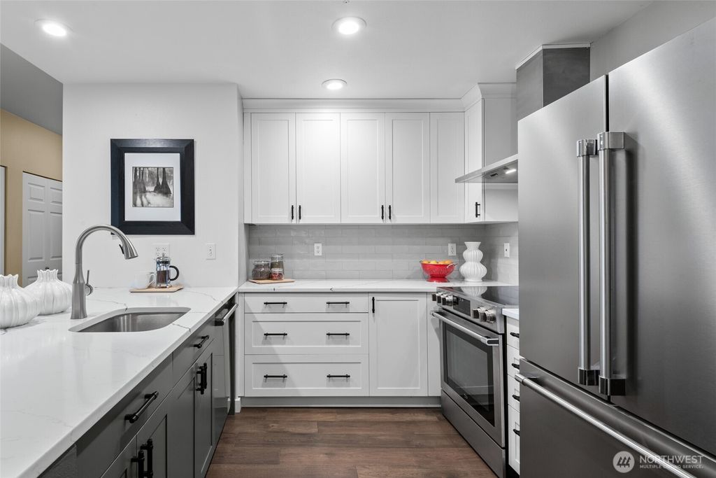 Photo of 3221 SW Avalon Way #206, Seattle, WA 98126 (MLS # 2340803)