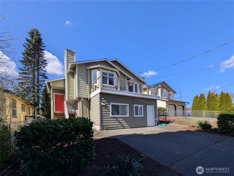 Photo of 10341 Stone Avenue N, Seattle, WA 98133 (MLS # 2501204)